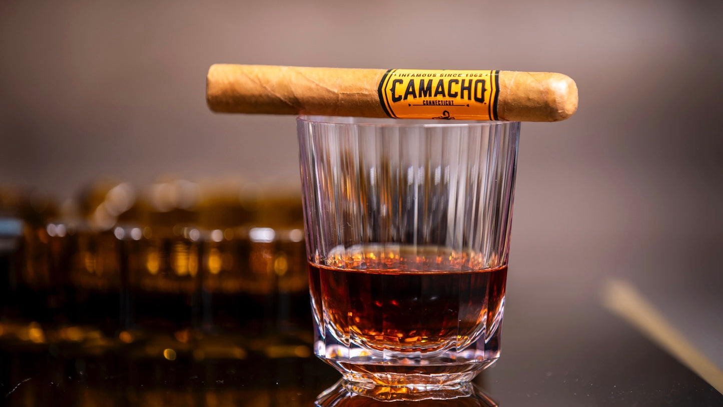 Fine Lines Tumbler with Twist off Stem, Set of 4